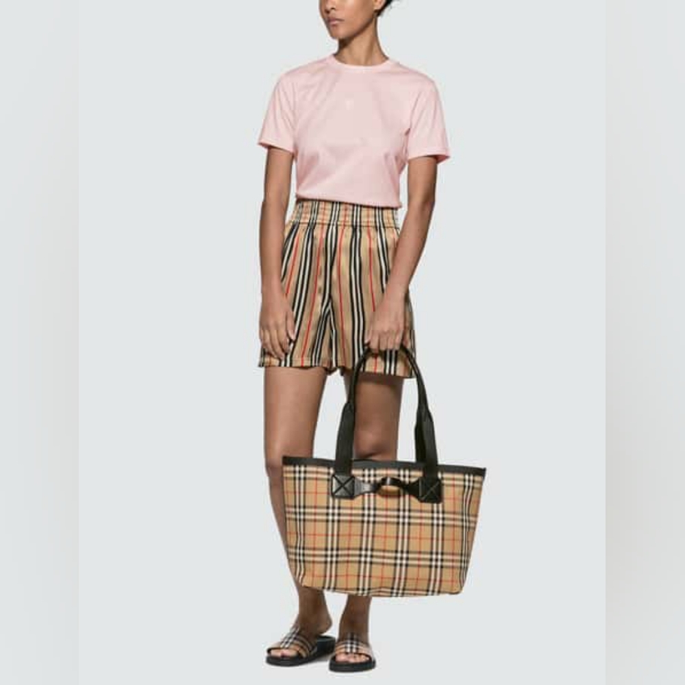 BURBERRY ICON STRIPE 100% SILK MARSETT SHORTS - Picture 3 of 11